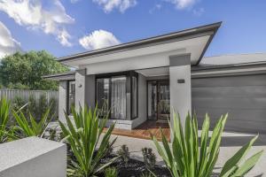 Dromana 28