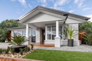 Riverstone 23