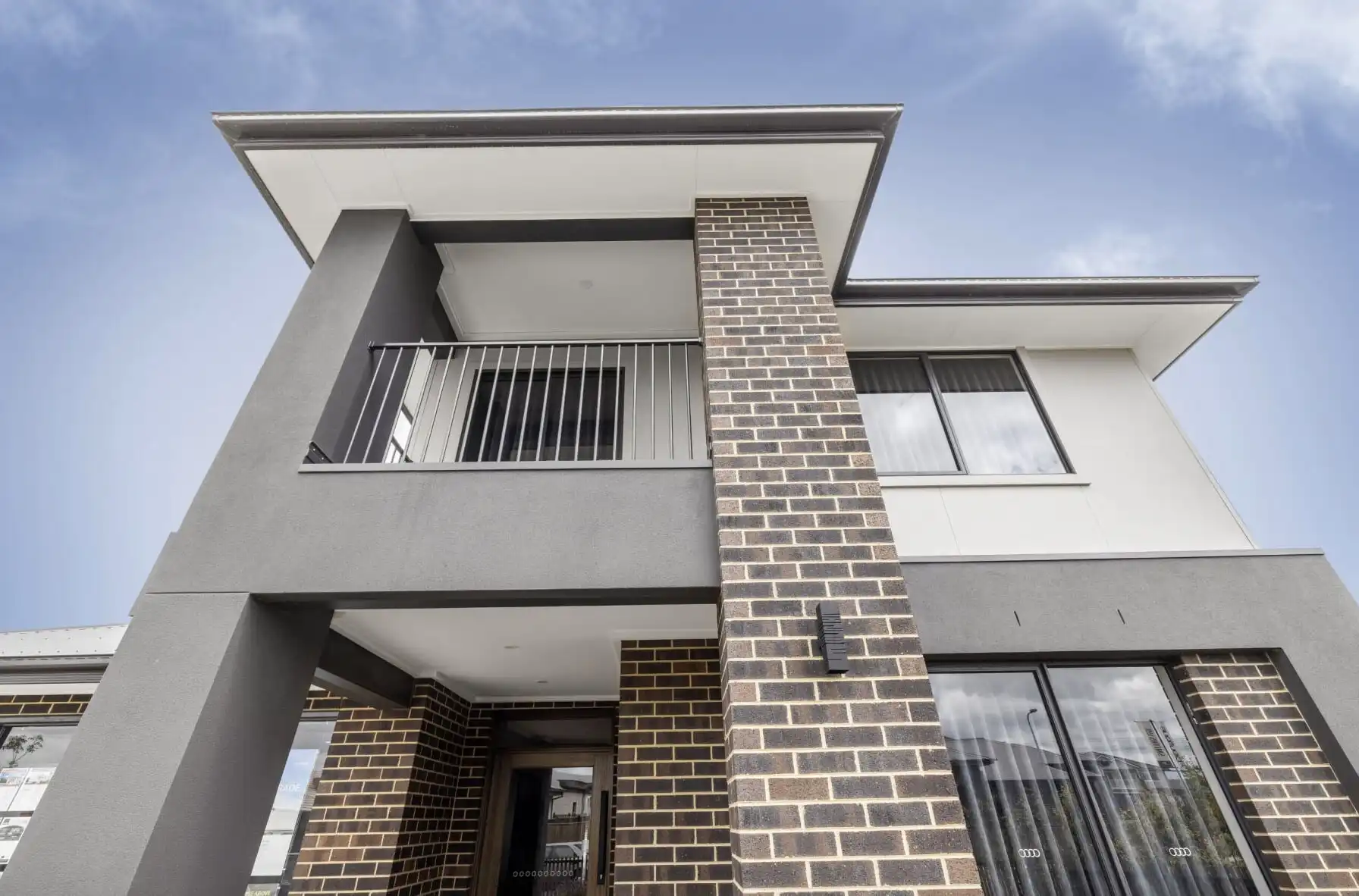 facade exterior mixed with brick and rendering at the empire 42 home