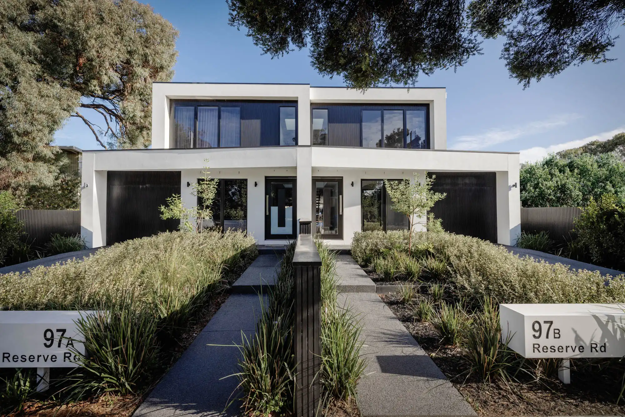 Dual Occupancy at the Milford Masterpiece home in Beaumaris Facade