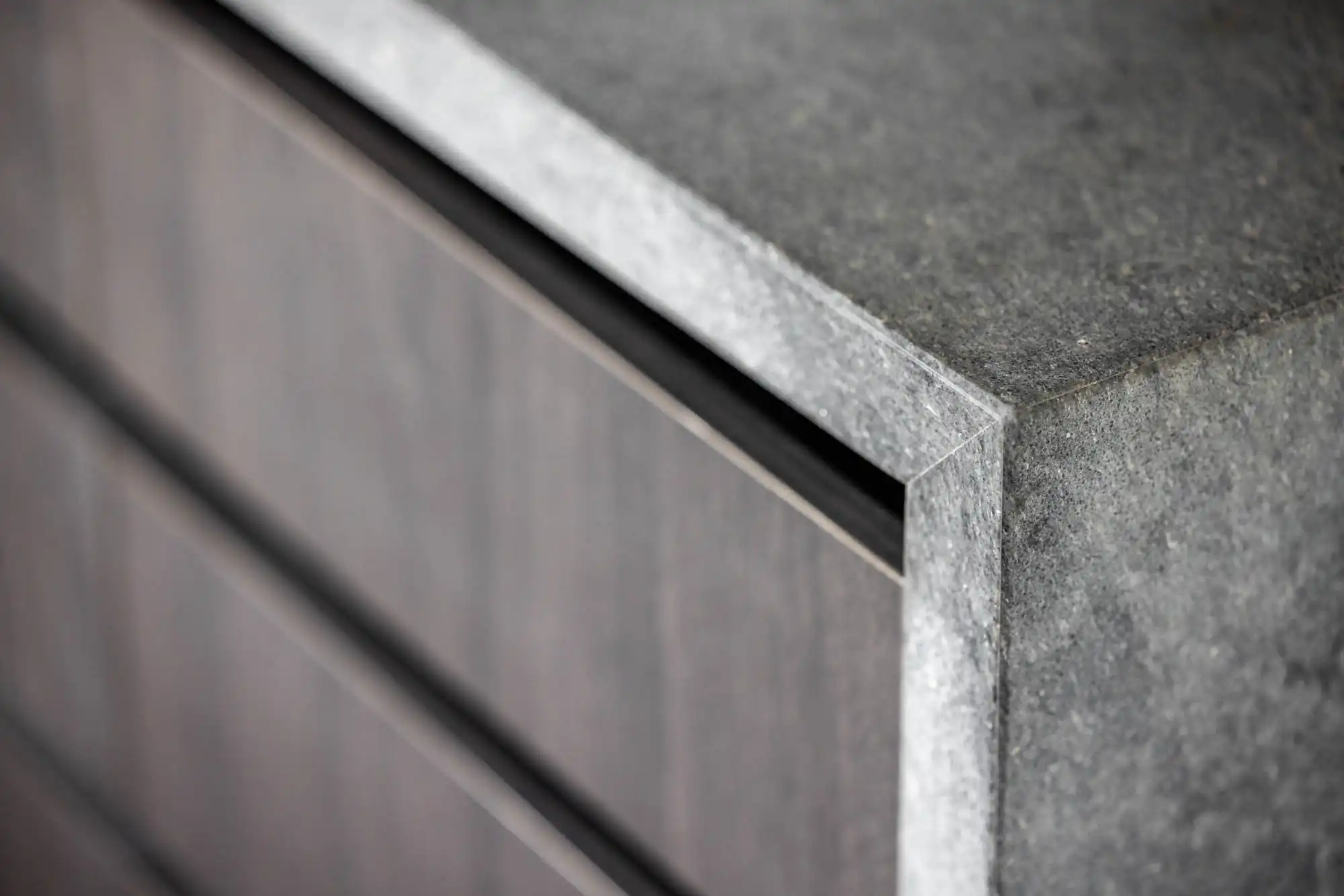 nature-inspired benchtops for that mid-century modern stoned island bench at silverton 45